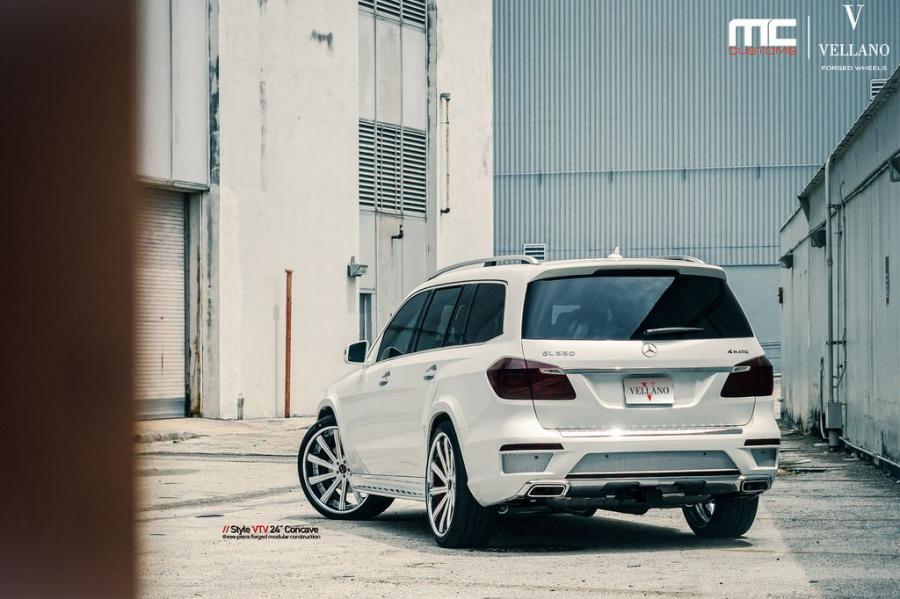 Mercedes-Benz GL550 by MC Customs 2014 года  (фото 9 из 15)